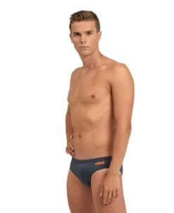 Arena Team Solid Brief 32 Arena Team Solid Brief -Swim Hub Pro 004773 530 men s team swim briefs solid 001