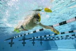 Finis Manta Paddle 15 Finis Manta Paddle -Swim Hub Pro anklebuoy manta laspositas 02